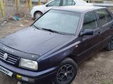 Volkswagen Vento 1995 года за 1 300 000 тг. в Караганда – фото 2