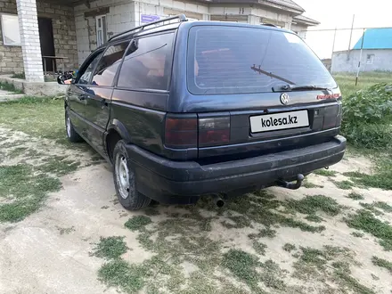 Volkswagen Passat 1992 года за 1 200 000 тг. в Актобе – фото 2