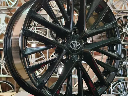 TOYOTA на 17 новые диски за 200 000 тг. в Астана