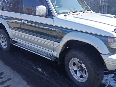 Mitsubishi Pajero 1995 года за 3 800 000 тг. в Усть-Каменогорск – фото 2