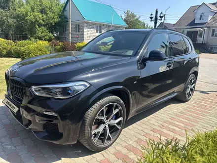 BMW X5 2021 года за 41 000 000 тг. в Костанай