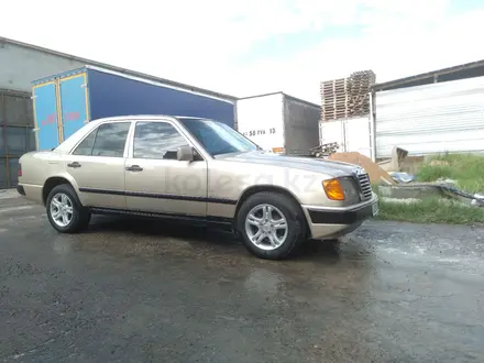 Mercedes-Benz E 230 1989 года за 1 350 000 тг. в Шымкент – фото 10