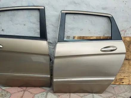 Двери Mercedes W245 B150 B170 B200 за 50 000 тг. в Алматы