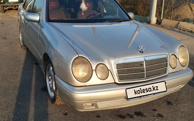 Mercedes-Benz E 230 1998 годаүшін3 000 000 тг. в Кентау