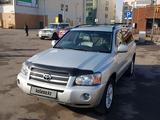 Toyota Highlander 2005 года за 7 200 000 тг. в Алматы – фото 2