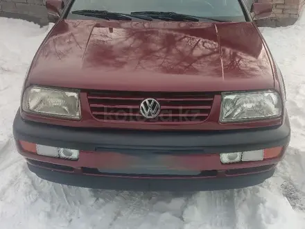 Volkswagen Vento 1996 года за 2 450 000 тг. в Алматы