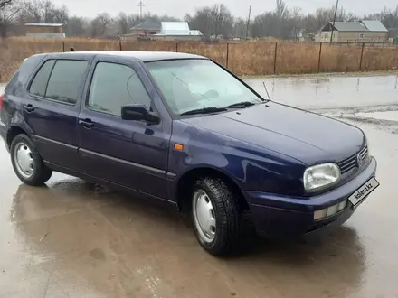 Volkswagen Golf 1995 года за 2 700 000 тг. в Кордай – фото 2