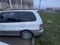 Kia Carnival 2003 года за 500 000 тг. в Шымкент – фото 7
