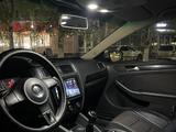 Volkswagen Jetta 2014 года за 4 500 000 тг. в Уральск – фото 3