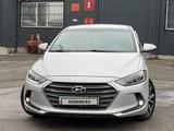 Hyundai Elantra 2018 года за 8 350 000 тг. в Алматы – фото 2