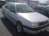 Volkswagen Vento 1993 года за 1 300 000 тг. в Сатпаев