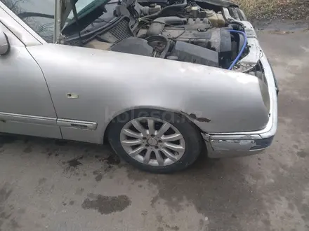 Mercedes-Benz E 280 1996 года за 1 500 000 тг. в Алматы – фото 18