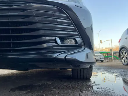 Toyota Camry 2019 года за 14 000 000 тг. в Астана – фото 9
