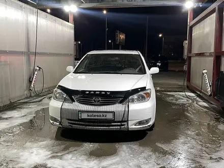 Toyota Camry 2001 года за 3 000 000 тг. в Атырау