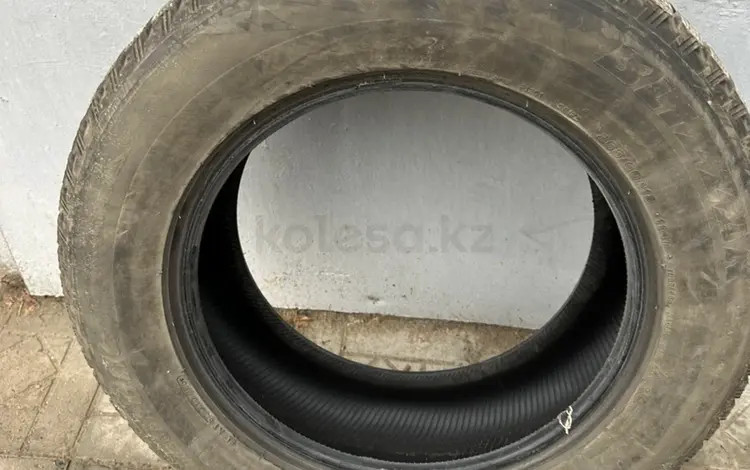 Зимние Bridgestone Blizzakүшін5 000 тг. в Атырау