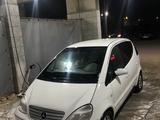 Mercedes-Benz A 160 2002 годаfor2 000 000 тг. в Актау – фото 2