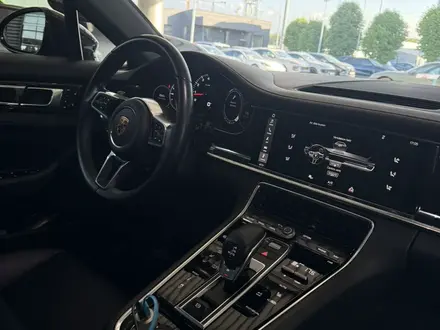 Porsche Panamera 2017 года за 39 890 000 тг. в Алматы – фото 10