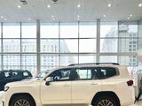 Toyota Land Cruiser Premium 2026 года за 73 000 000 тг. в Астана – фото 4
