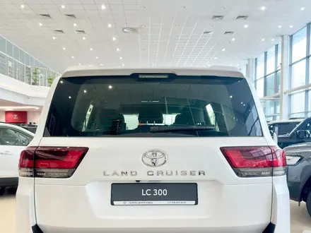 Toyota Land Cruiser Premium 2026 года за 66 160 000 тг. в Астана – фото 6