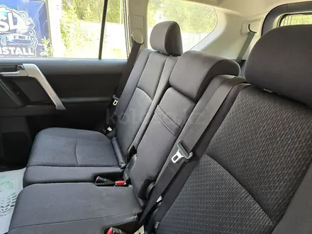 Toyota Land Cruiser Prado 2023 года за 32 000 000 тг. в Актобе – фото 17