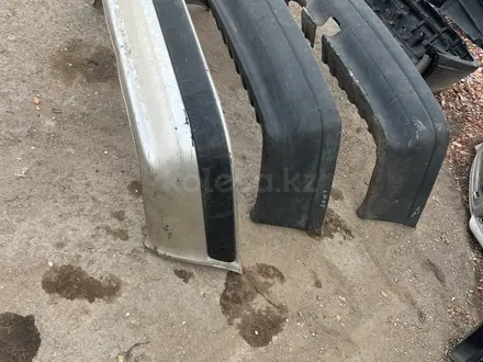 Задний бампер Ауди 80 В3 В4 оригинал за 15 000 тг. в Караганда – фото 2