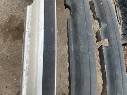 Задний бампер Ауди 80 В3 В4 оригинал за 15 000 тг. в Караганда – фото 3