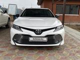 Toyota Camry 2018 годаүшін13 000 000 тг. в Уральск – фото 2