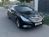 Hyundai Sonata 2010 годаfor6 000 000 тг. в Алматы – фото 2