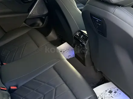 BMW 520 2024 года за 31 500 000 тг. в Астана – фото 32