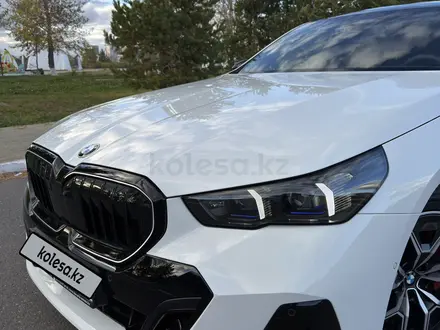 BMW 520 2024 года за 31 500 000 тг. в Астана – фото 8