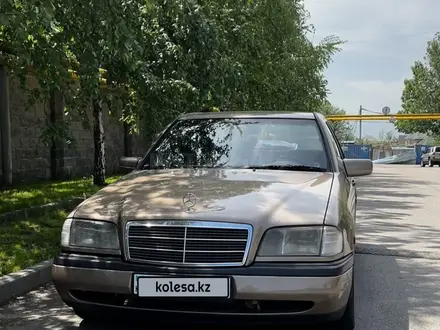 Mercedes-Benz C 180 1994 года за 2 850 000 тг. в Алматы – фото 10