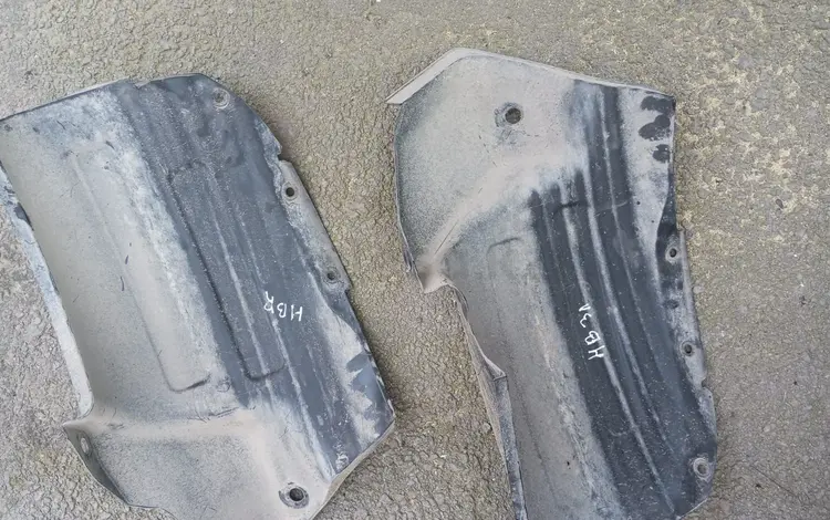 Задние подкрылки за 50 000 тг. в Алматы