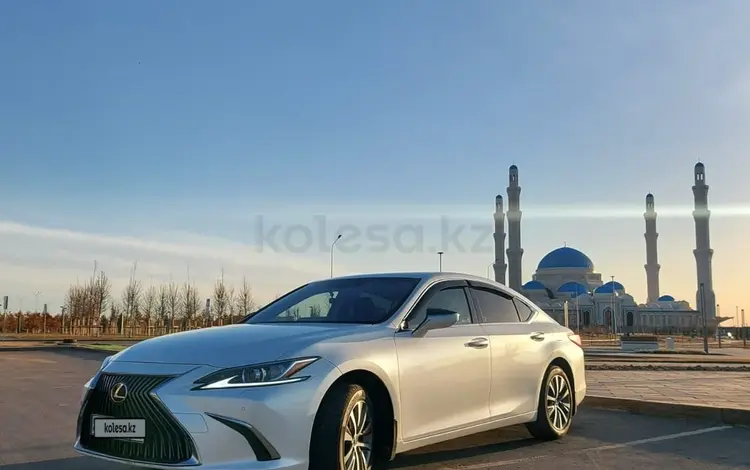 Lexus ES 250 2019 года за 20 100 000 тг. в Караганда