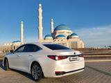 Lexus ES 250 2019 года за 20 600 000 тг. в Караганда – фото 2