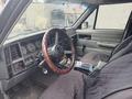 Jeep Cherokee 1993 годаfor1 600 000 тг. в Алматы