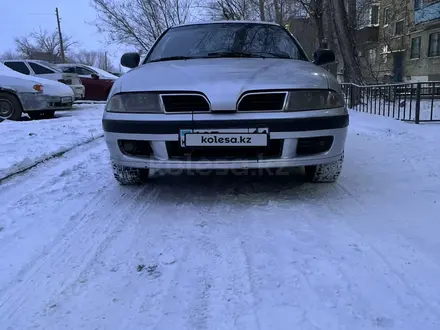 Mitsubishi Carisma 2001 года за 1 950 000 тг. в Актобе – фото 3