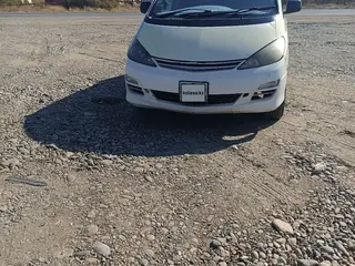 Toyota Estima, 2002