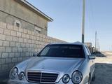 Mercedes-Benz E 320 1999 годаүшін4 500 000 тг. в Актау – фото 4