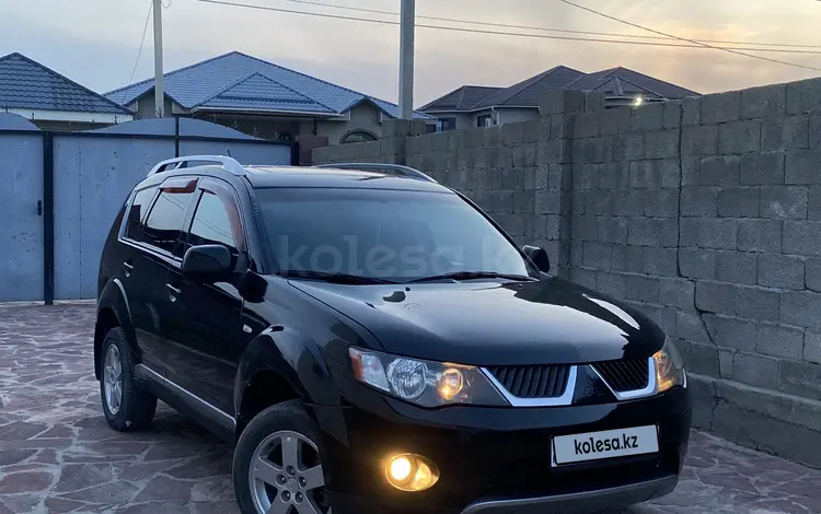 Mitsubishi Outlander 2008 годаүшін6 500 000 тг. в Тараз