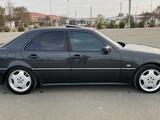 Mercedes-Benz C 36 AMG 1996 года за 5 000 000 тг. в Атырау – фото 3