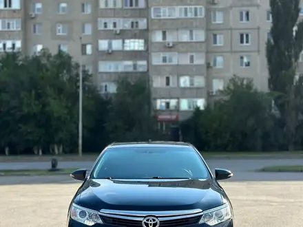 Toyota Camry 2014 года за 9 700 000 тг. в Актобе – фото 11