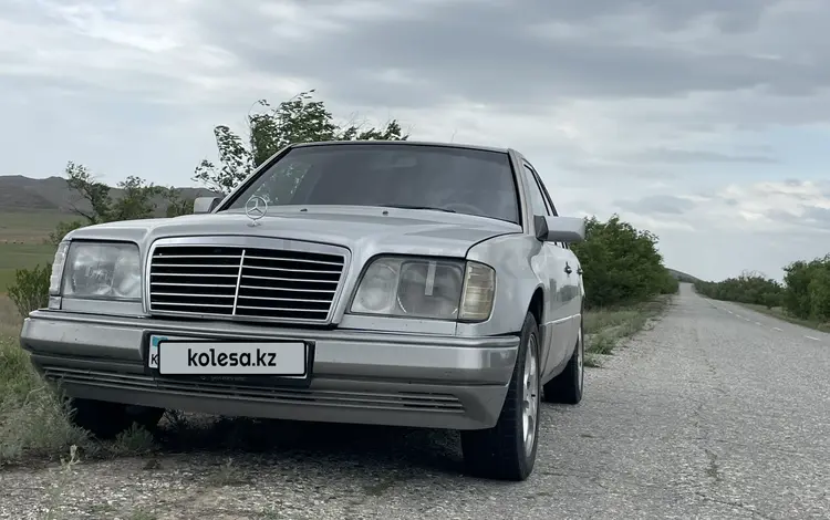 Mercedes-Benz E 200 1993 года за 1 500 000 тг. в Талдыкорган