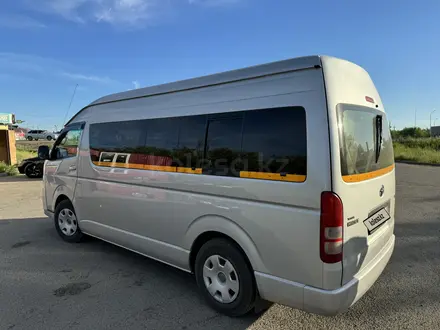 Toyota Hiace 2013 года за 14 300 000 тг. в Уральск – фото 2