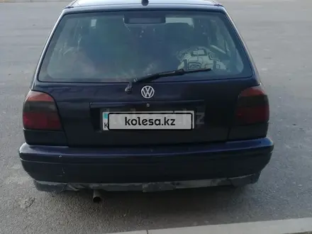 Volkswagen Golf 1997 года за 1 700 000 тг. в Шымкент – фото 2