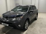 Toyota RAV4 2015 годаүшін10 800 000 тг. в Астана