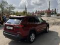 Toyota RAV4 2021 года за 16 000 000 тг. в Усть-Каменогорск – фото 3