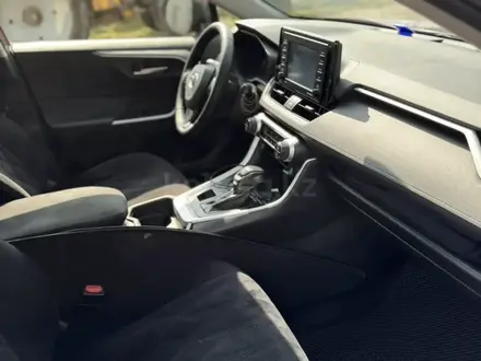 Toyota RAV4 2021 года за 16 000 000 тг. в Усть-Каменогорск – фото 5