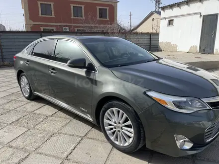Toyota Avalon 2013 года за 6 800 000 тг. в Атырау – фото 2