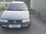 Volkswagen Passat 1994 годаүшін2 200 000 тг. в Караганда