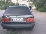 Volkswagen Passat 1994 годаүшін2 200 000 тг. в Караганда – фото 4
